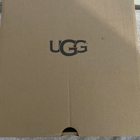 Ugg’s - Picture 3 of 12